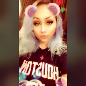 Meet your Posher, Aurora